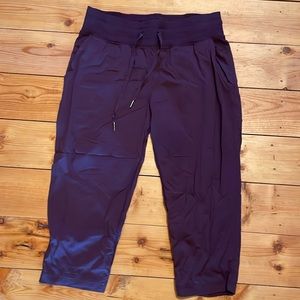 Will be DONATED 6/8/24 Lululemon workout capris